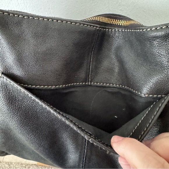 Fossil black leather 3 zip bag medium size - Picture 9 of 13